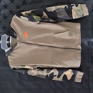 Nike Camo Hoodie Youth Size  Boys/Girls Hooded Sweatshirt. Orange Swoosh